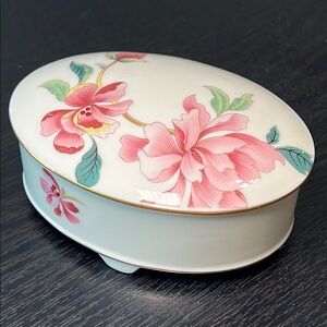 Vintage Lenox Barrington Floral Lidded Trinket Box 4x2” Footed